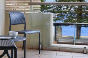 MAN54 -Manly Magic Waterfront Retreat with Gym & Sauna, Sydney